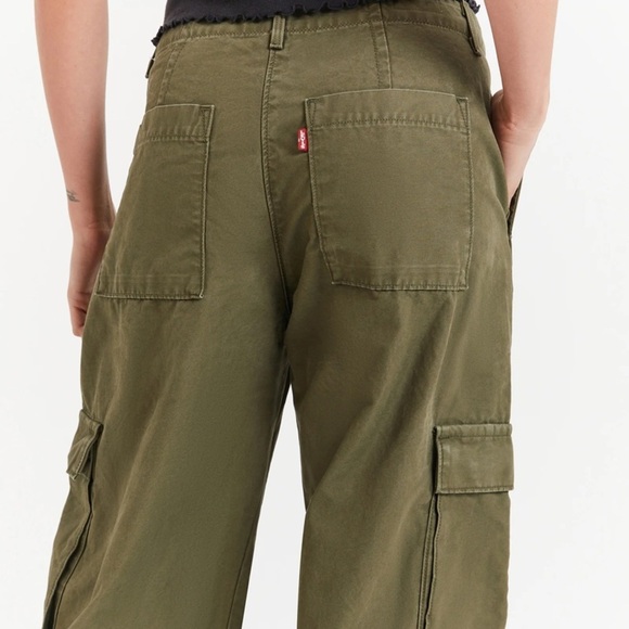 Levi’s Baggy Wide Leg CargoPants, size 30, great condition - Picture 4 of 13